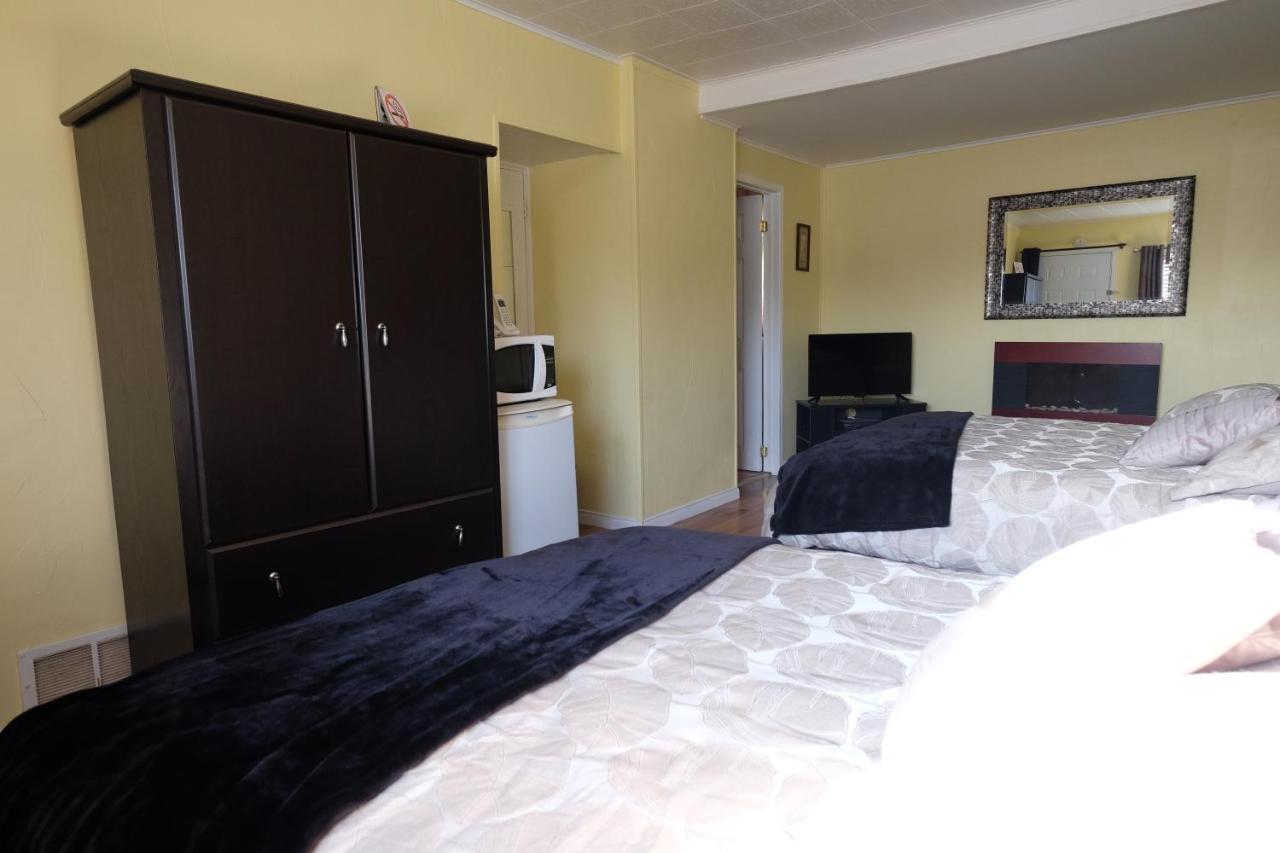 Motel Canadien Trois-Rivières Exteriör bild